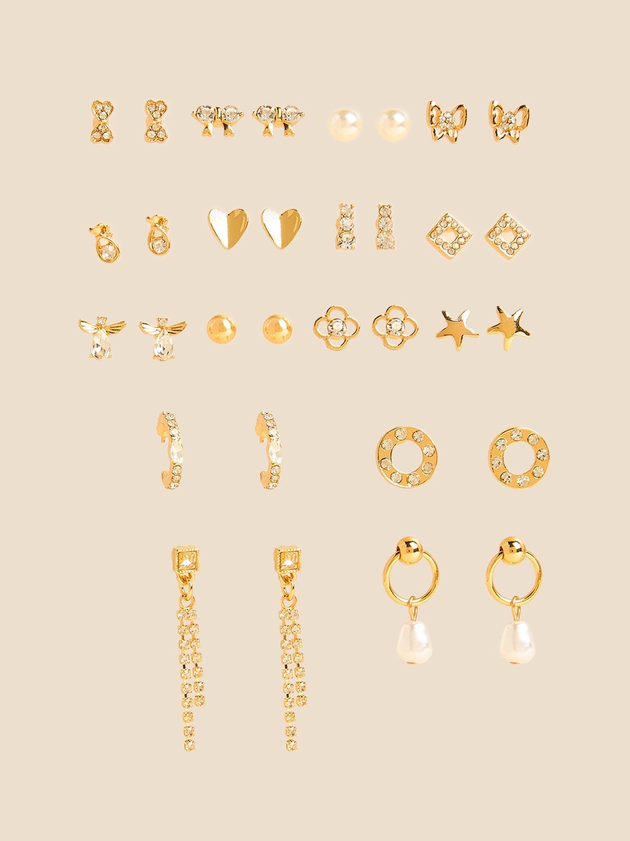 Pack of 16 - Assorted Earrings with Pushback Closure`