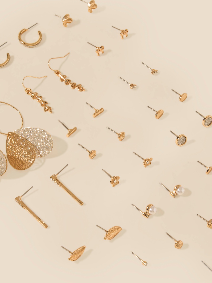 Pack of 20 - Assorted Earrings with Pushback Closure