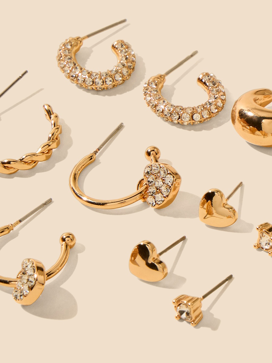 Pack of 9 - Assorted Earrings with Pushback Closure
