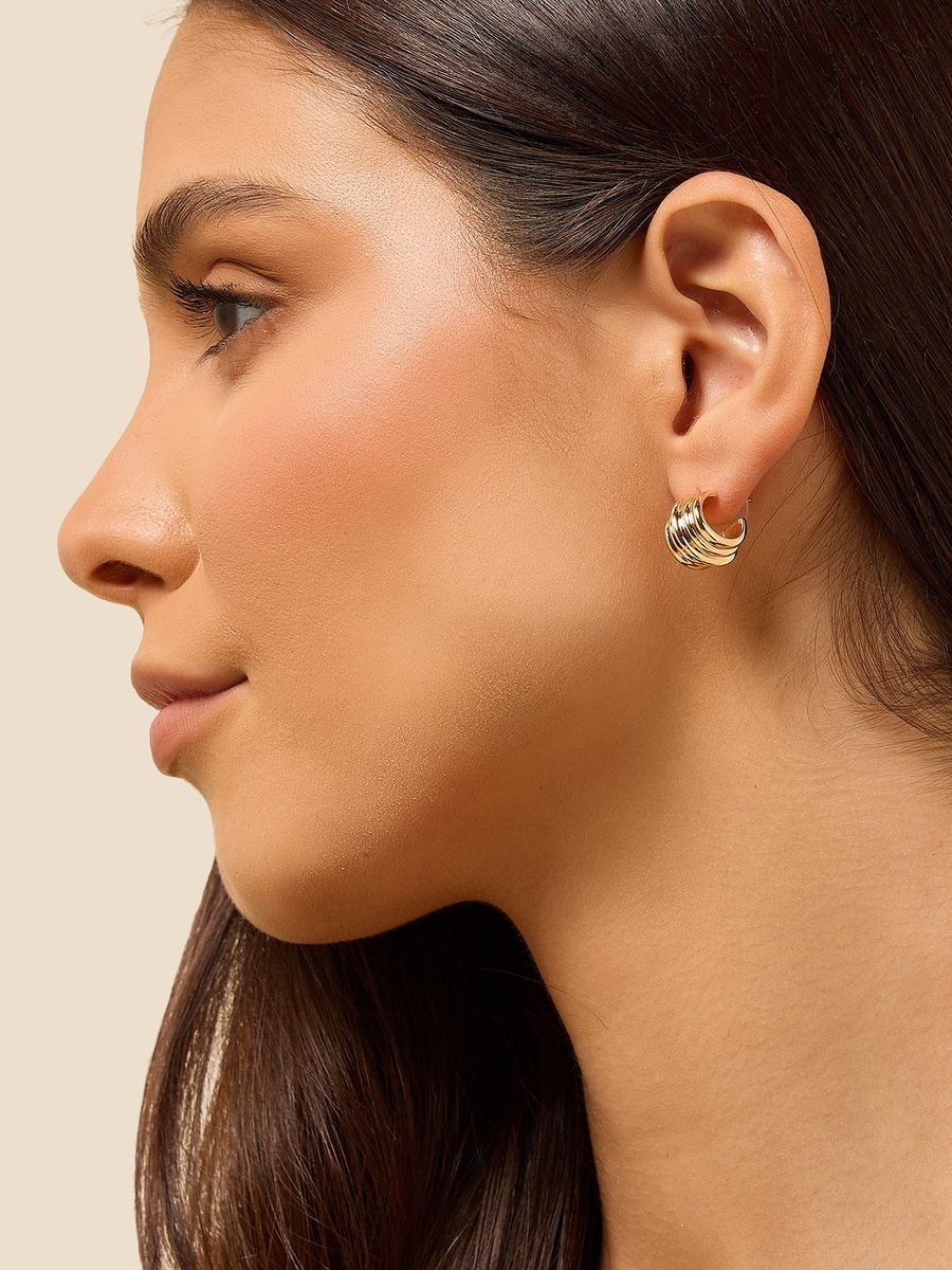 Pack of 6 - Metallic Earrings with Pushback Closure