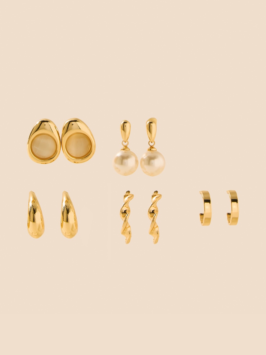Pack of 5 - Assorted Earrings with Pushback Closure