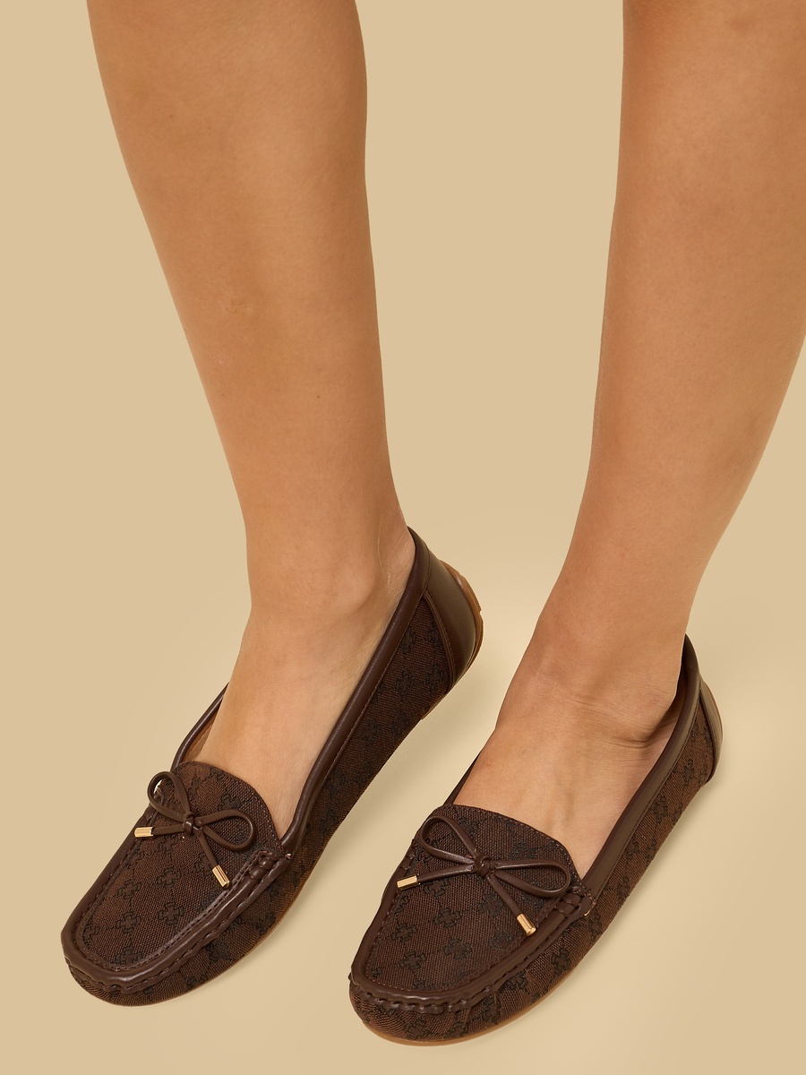 Textured Bow Accent Slip-On Moccasins