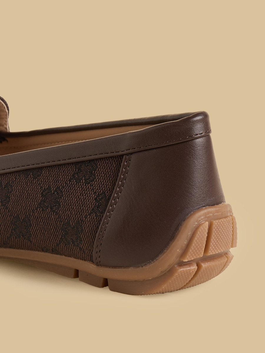 Textured Bow Accent Slip-On Moccasins