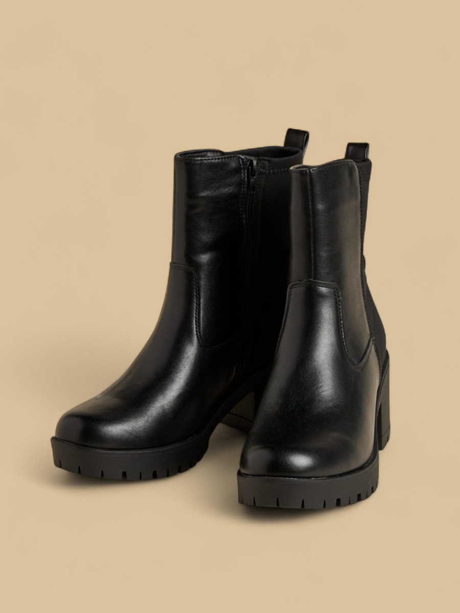 Plain Block Heeled Ankle Boots with Zip Closure