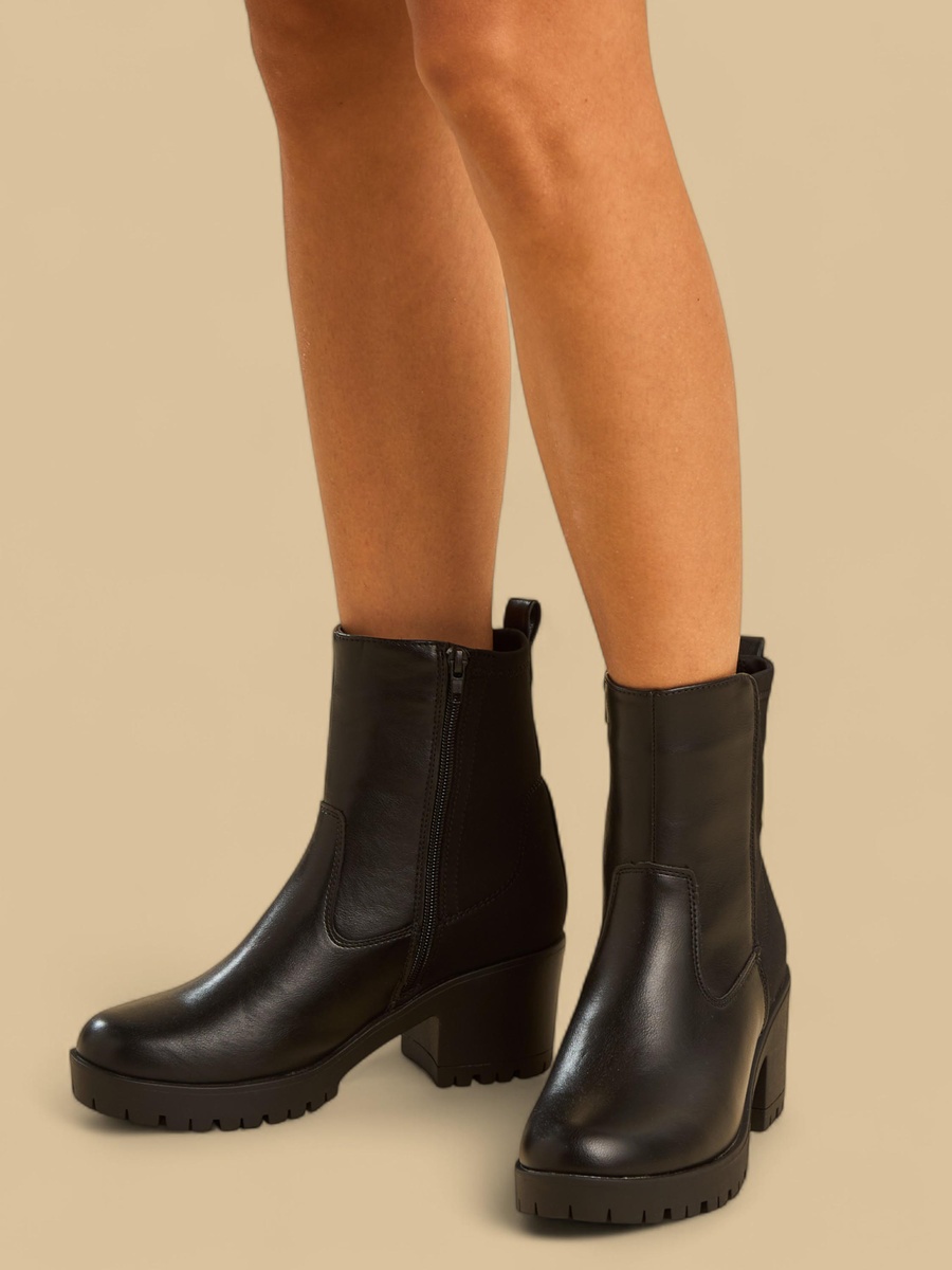 Plain Block Heeled Ankle Boots with Zip Closure