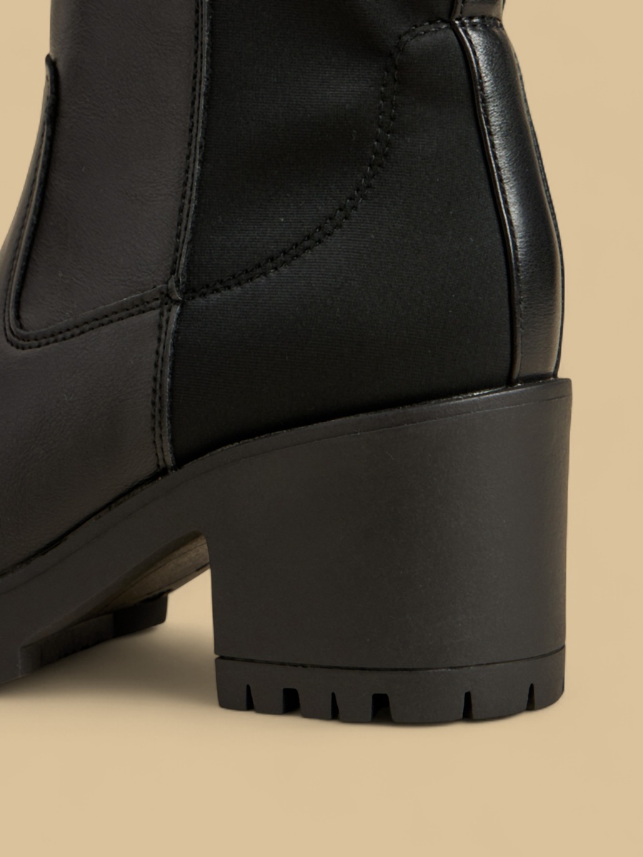 Plain Block Heeled Ankle Boots with Zip Closure