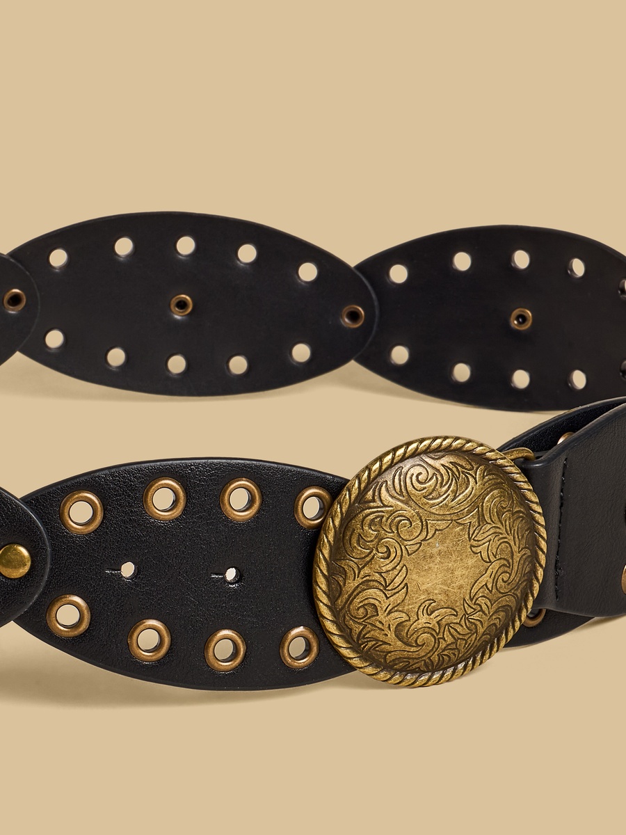 Engraved Buckle Studded Belt