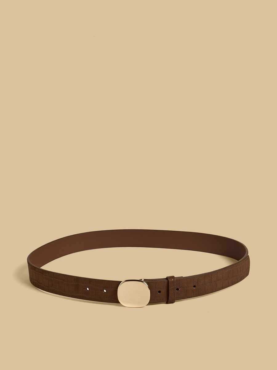Textured Belt with Buckle Closure