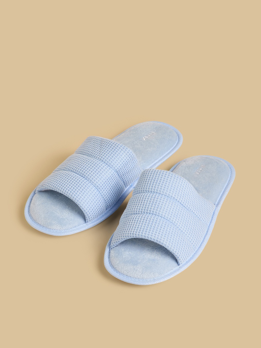 Quilted Bedroom Slides