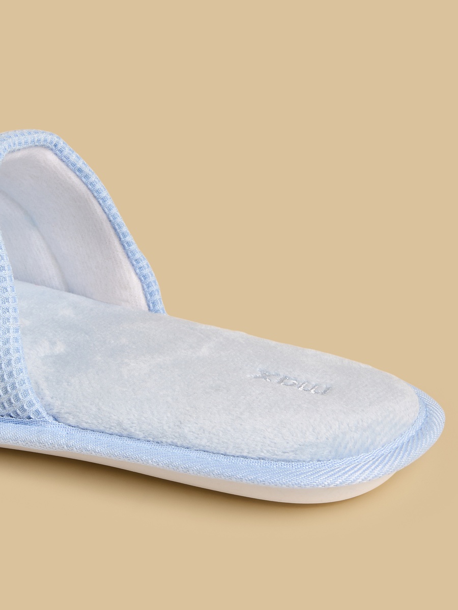 Quilted Bedroom Slides