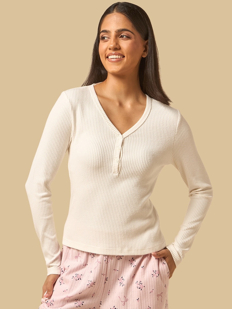 Ribbed V Neck T-Shirt