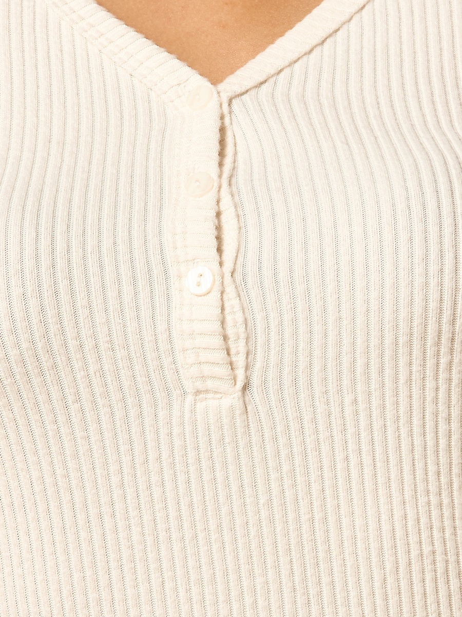 Ribbed V Neck T-Shirt