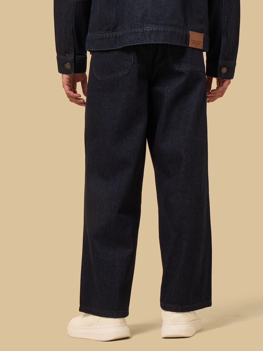 Loose Fit Raw Wash Pleated Jeans