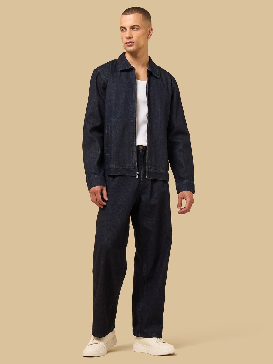 Loose Fit Raw Wash Pleated Jeans