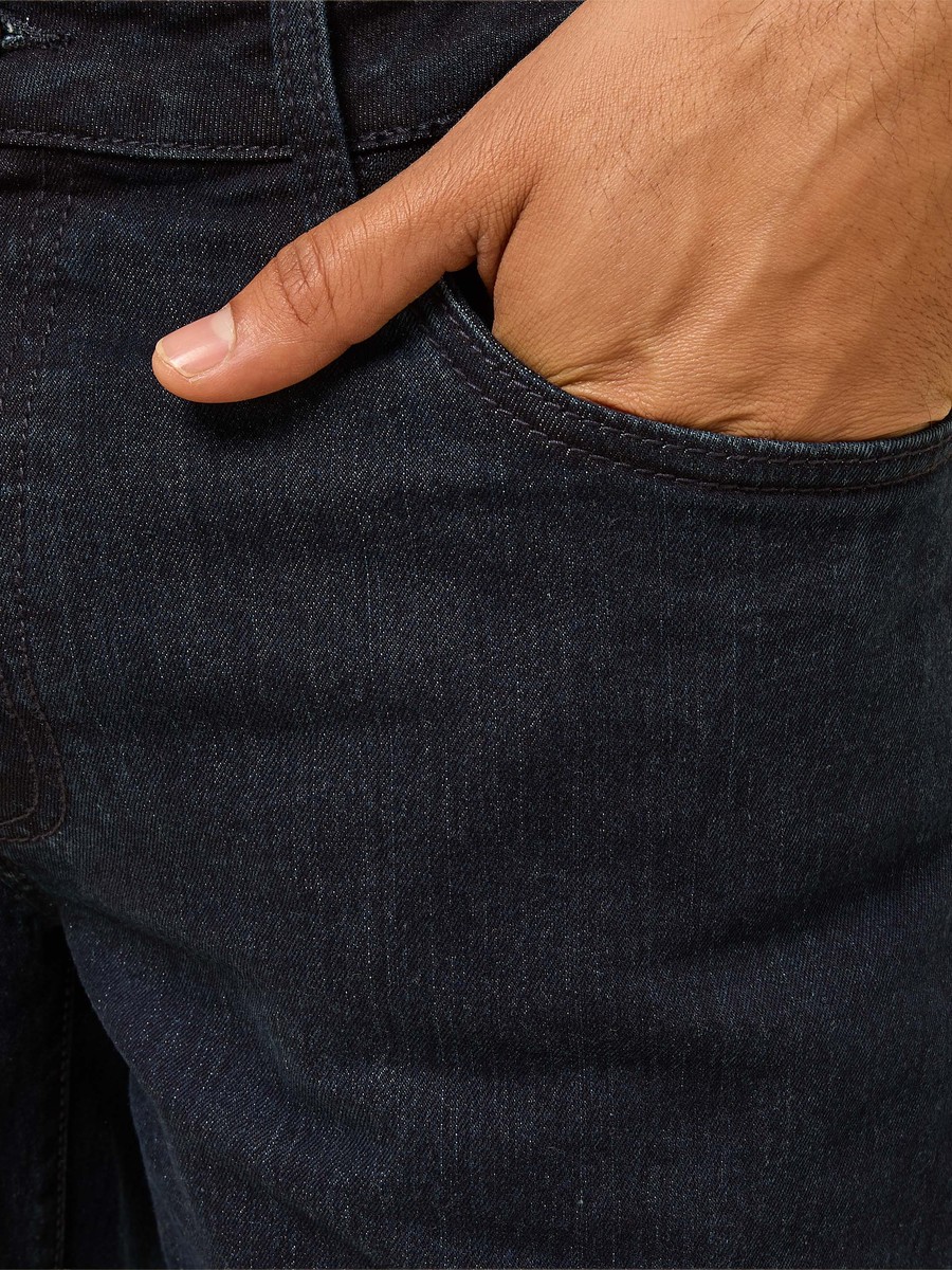 Straight Fit Stretchable Jeans