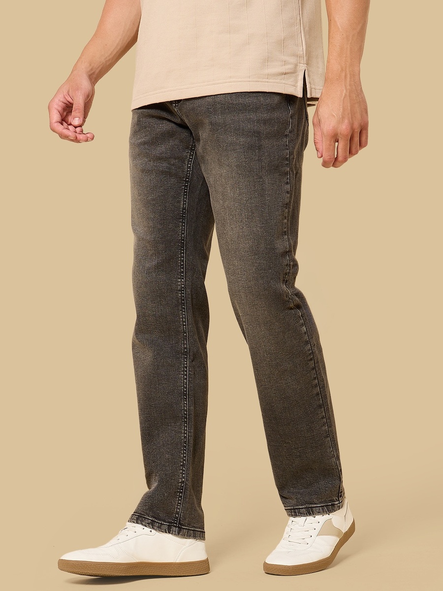 Straight Fit Stretchable Jeans