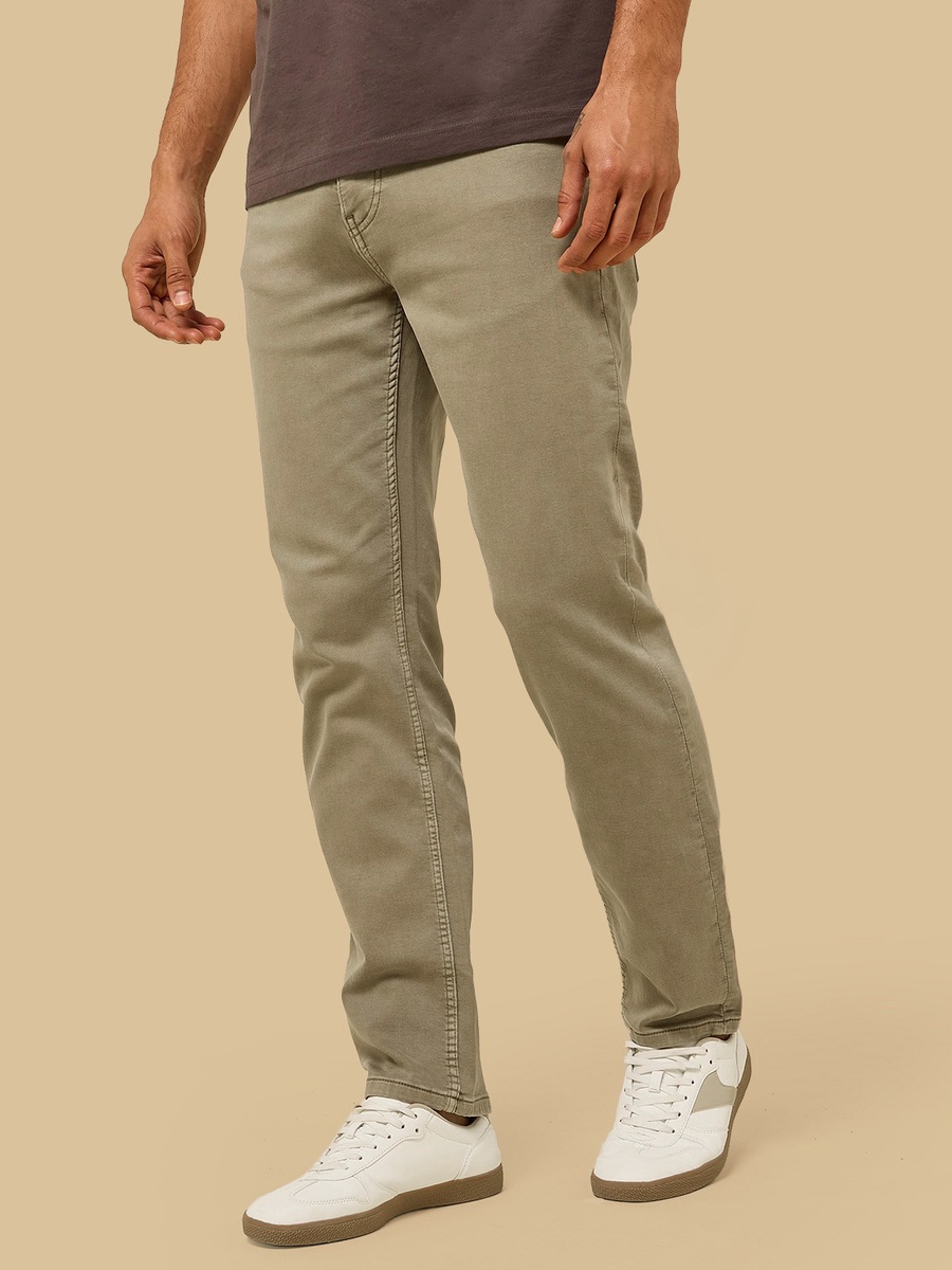 Straight Fit Dobby Jeans