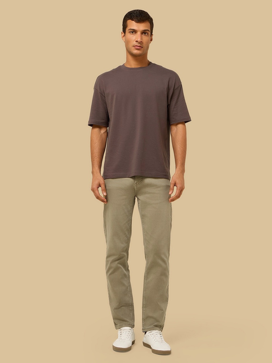 Straight Fit Dobby Jeans