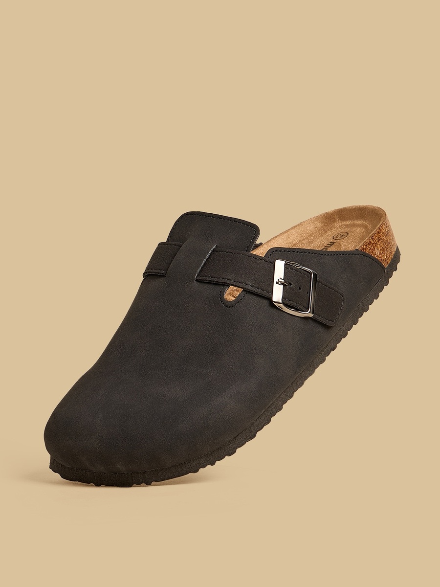 Buckle Detail Closed Toe Sandals