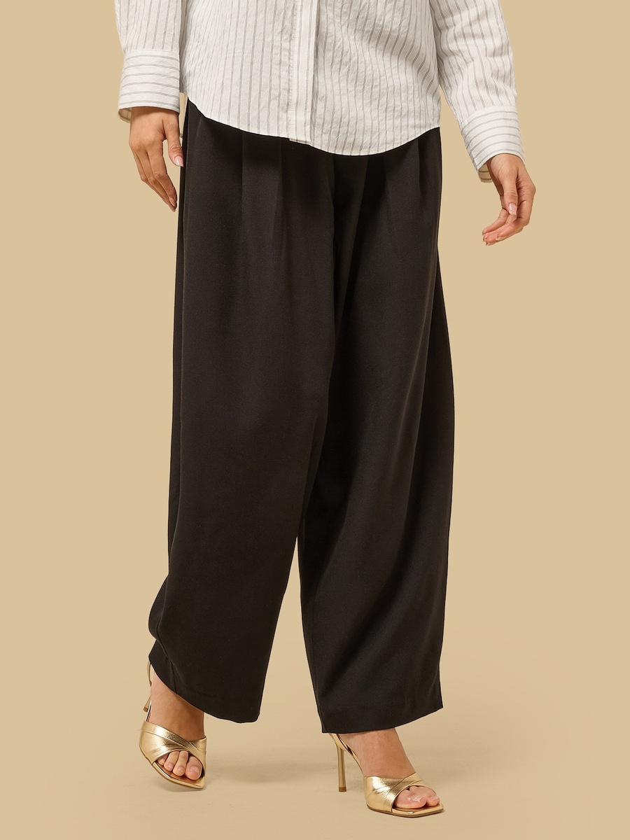 Pleated Pants with Belt