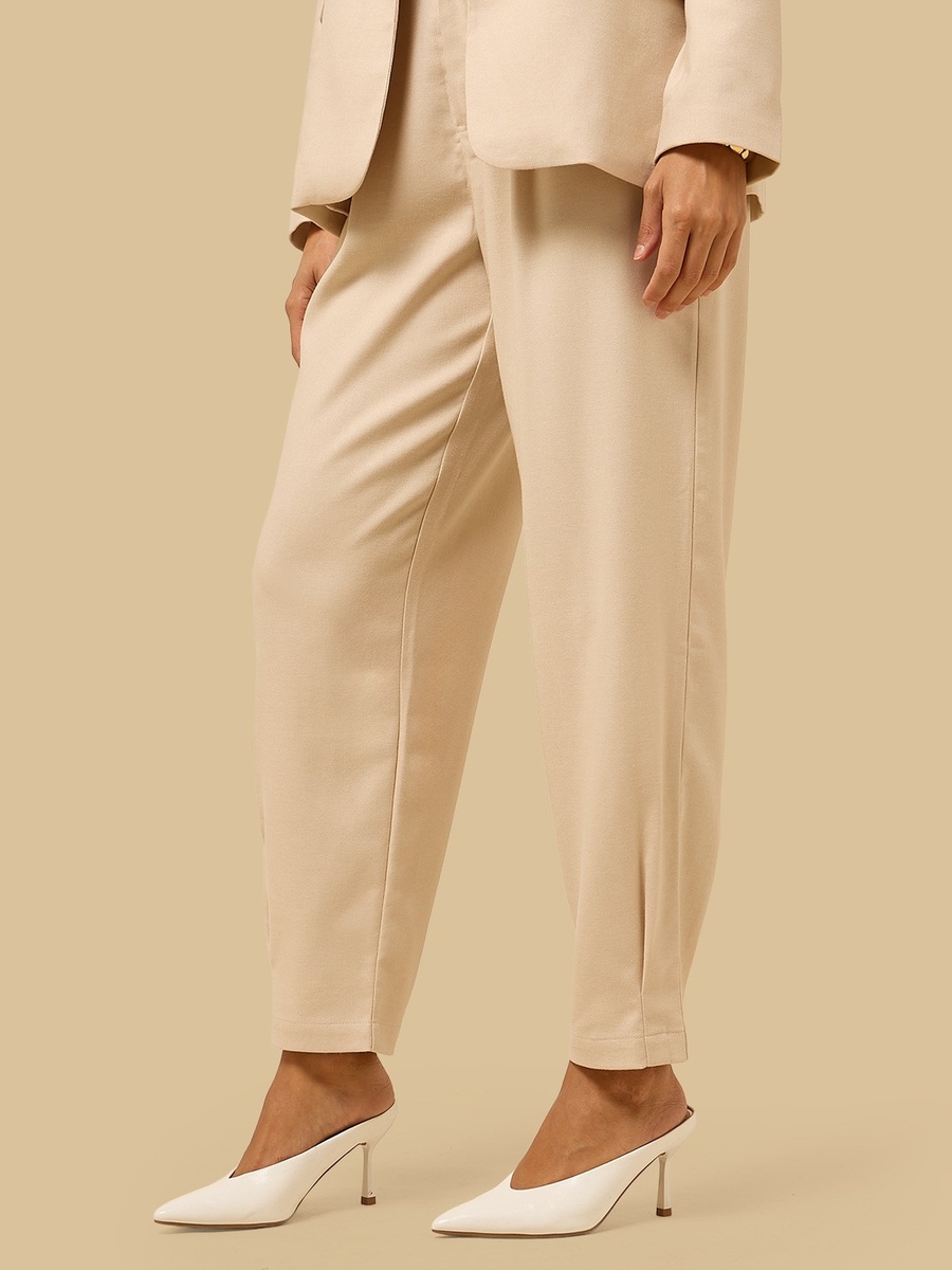 Barrel Fit Trousers