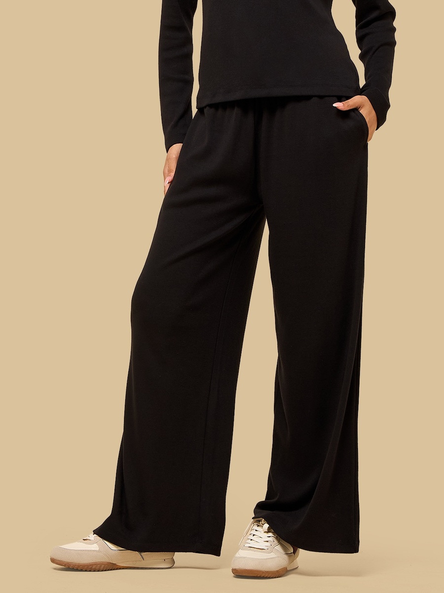 Textured Wide Leg Pants