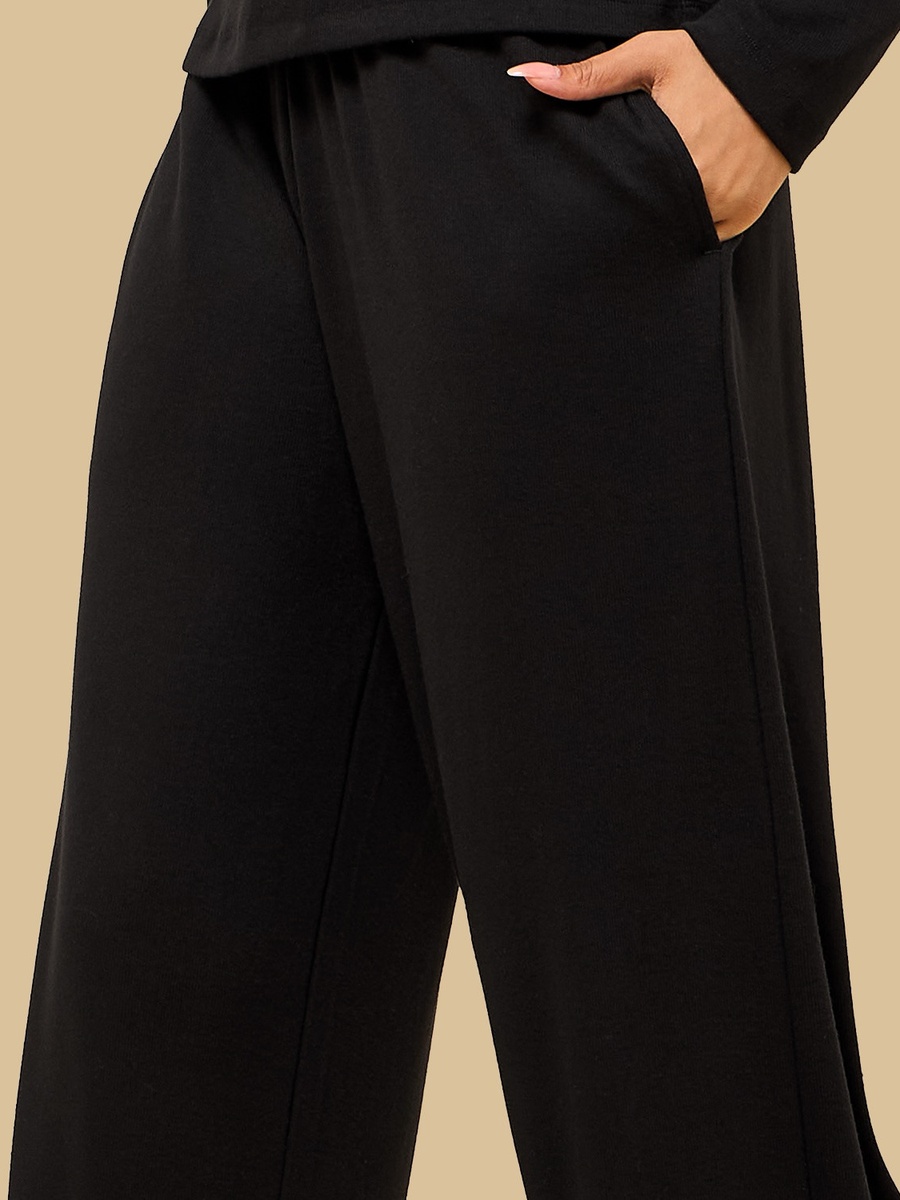 Textured Wide Leg Pants