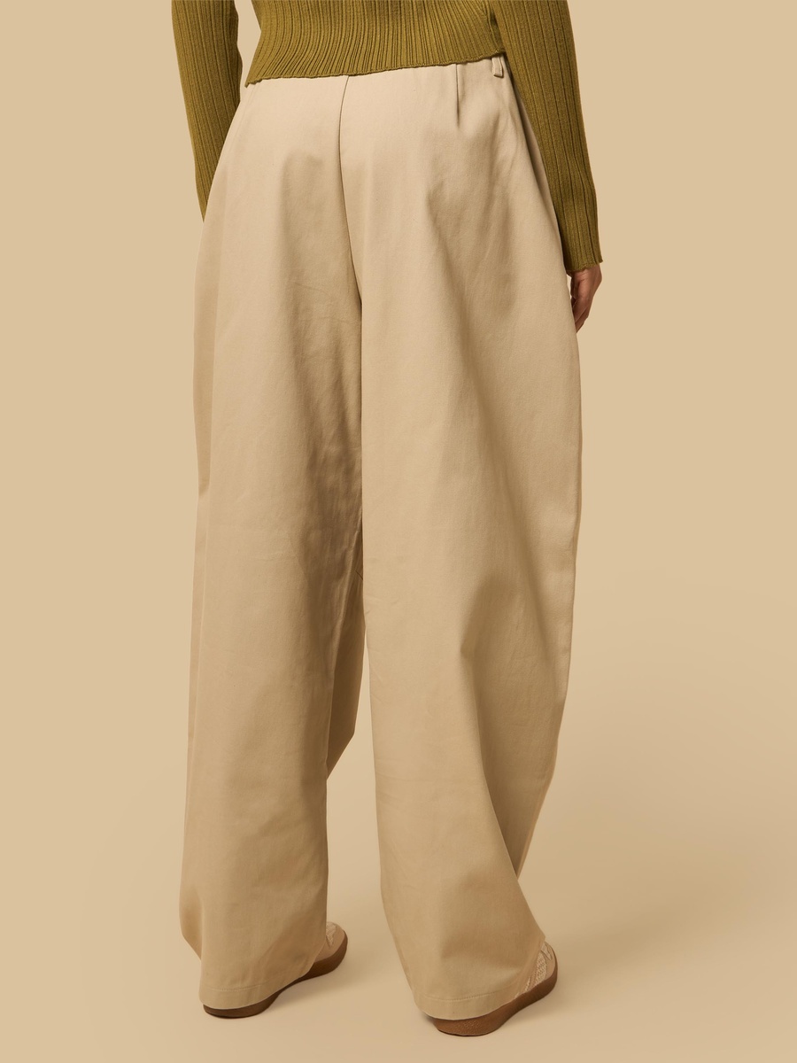 Pleated Barrel Fit Twill Pants