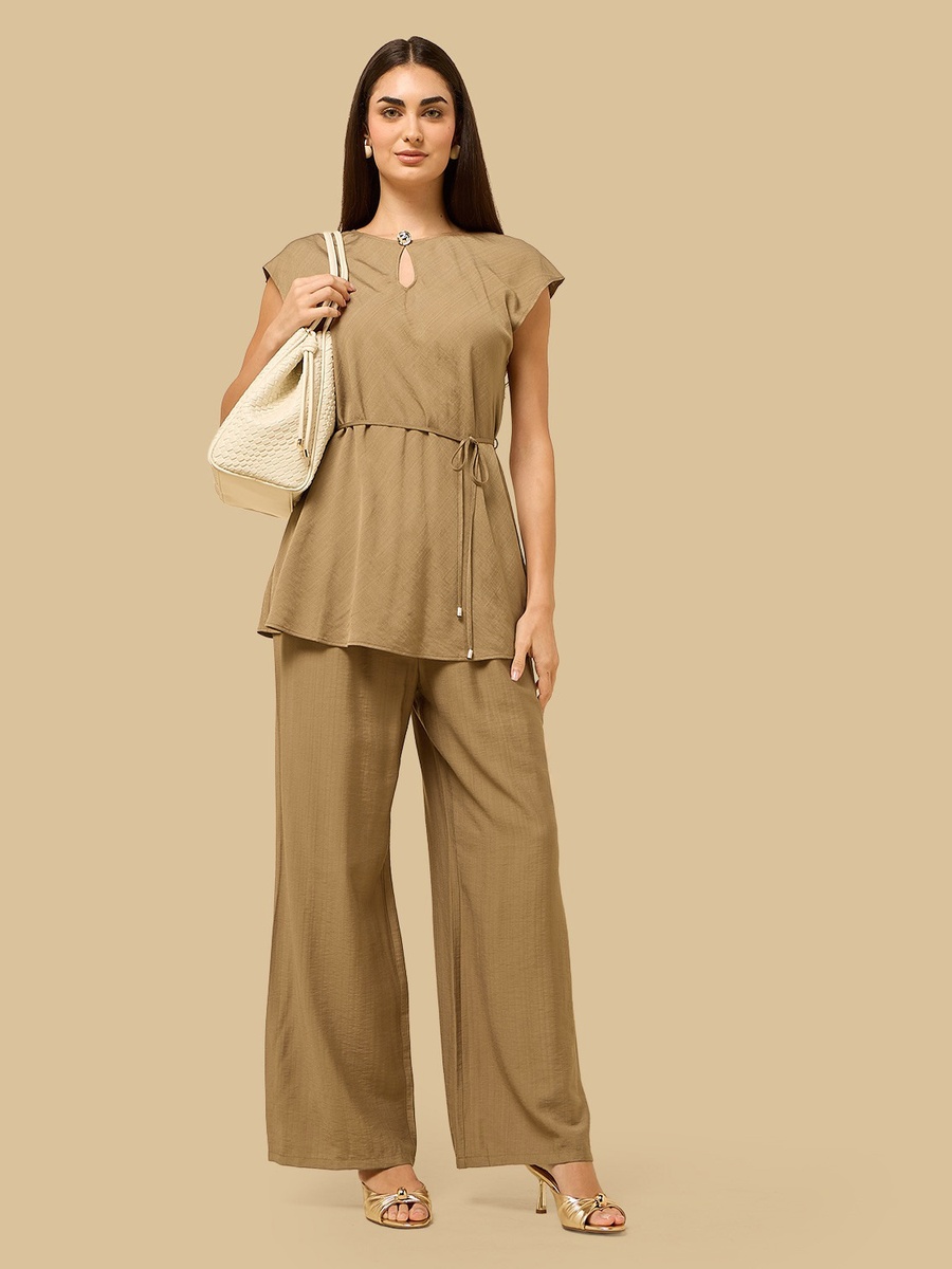 Keyhole Neck Top with Tie-Up Belt