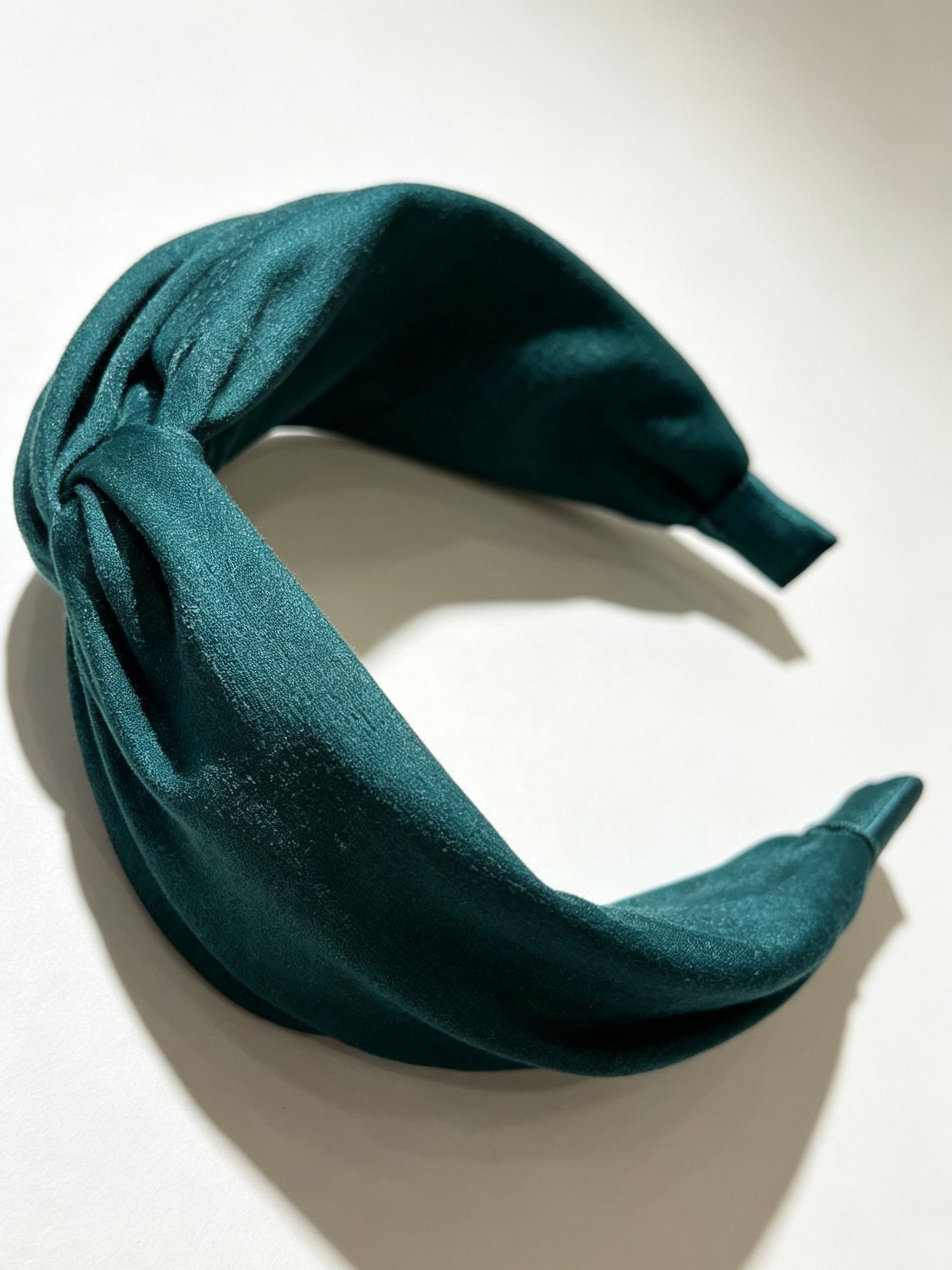 طوق شعر بعقدة