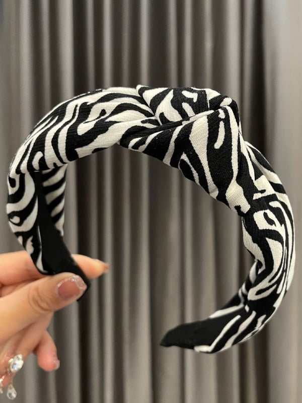 Knotted Zebra Print Minimalist Headband