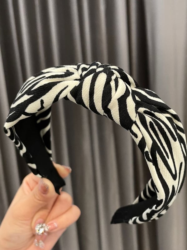 Knotted Zebra Print Minimalist Headband