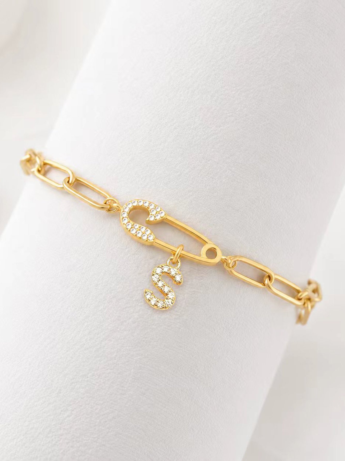 1Pcs Stainless Steel New Fashion Pin Papperclip Initial S Pendant Golden Chain Bracelet For Women