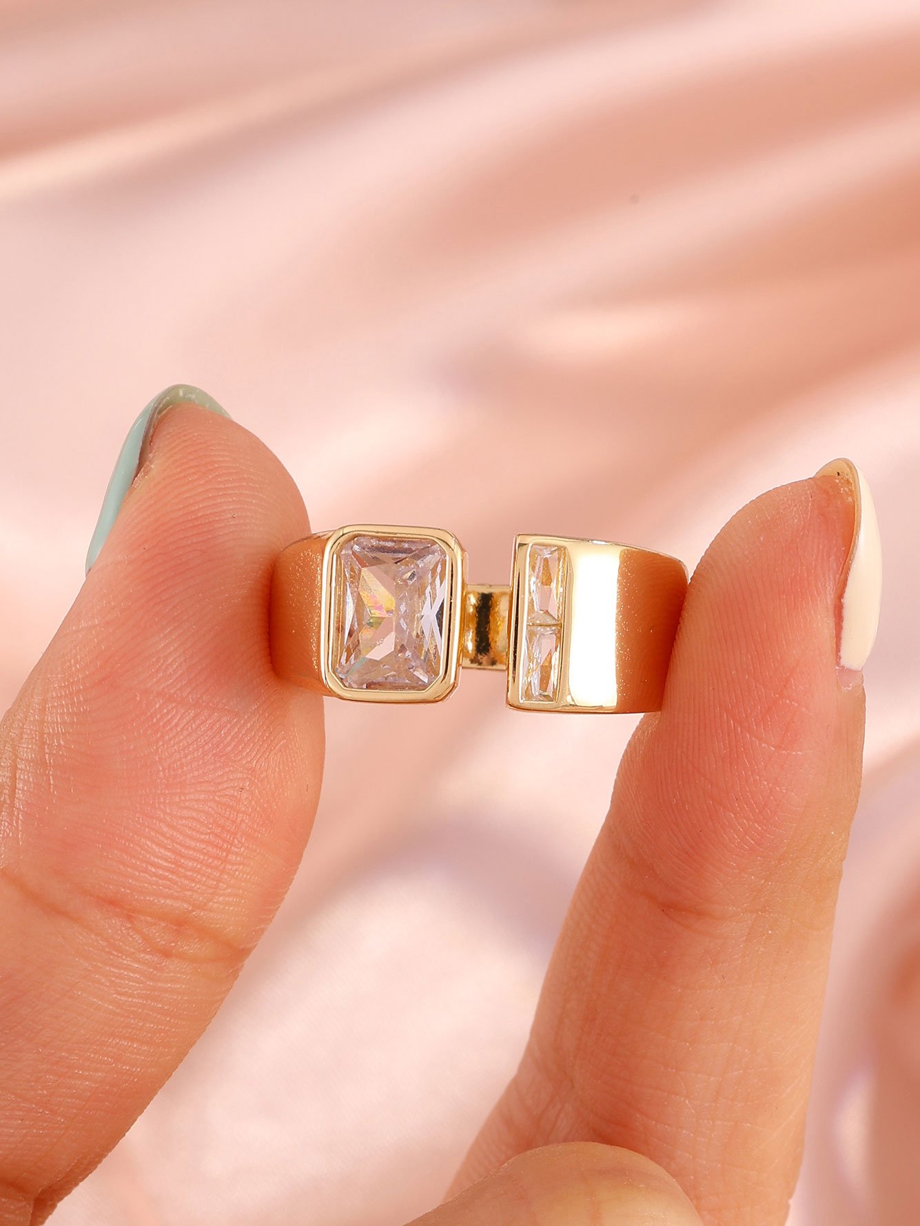 1pc Womens Gold Rectangular Zircon Ring