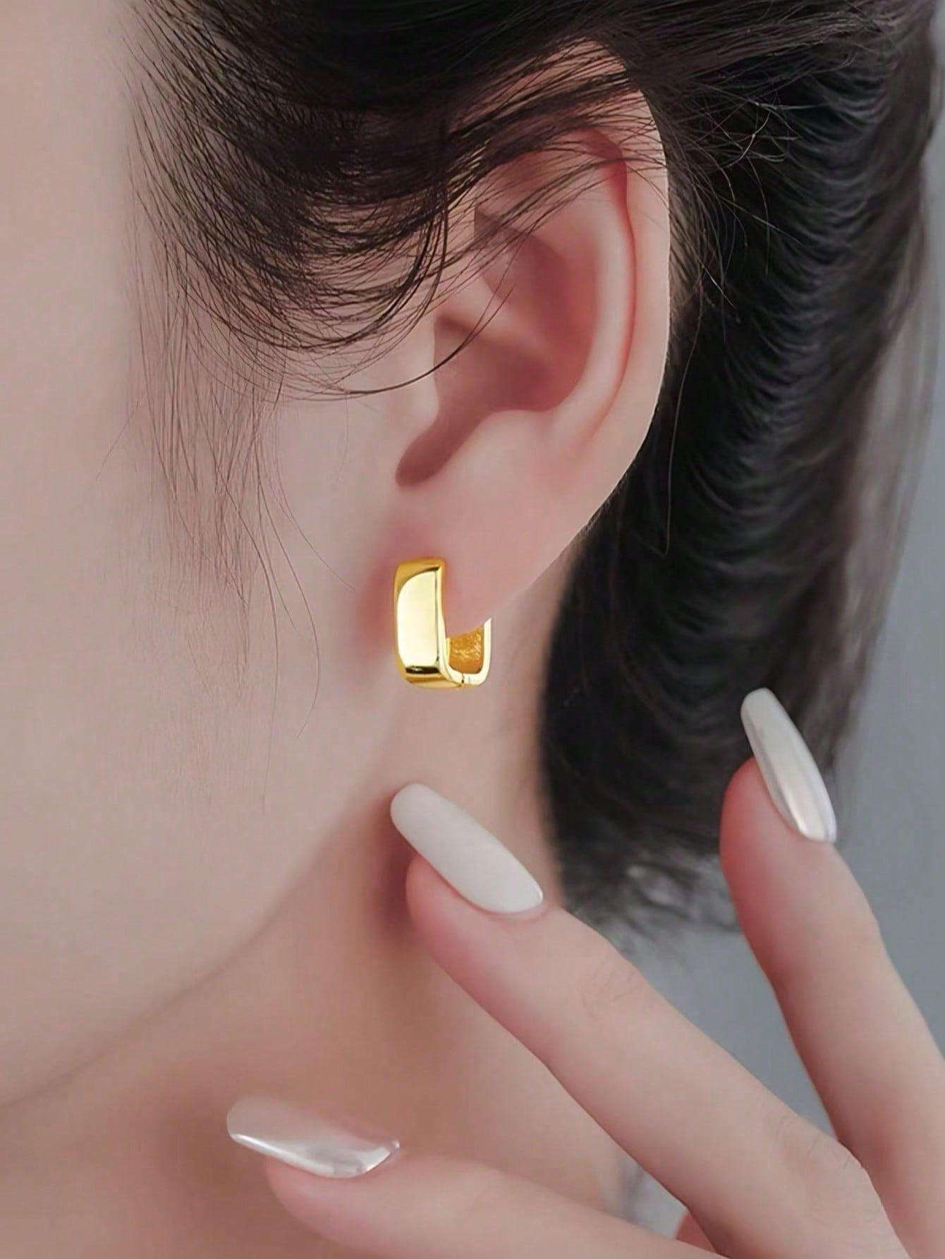 Gold Plain Earrings