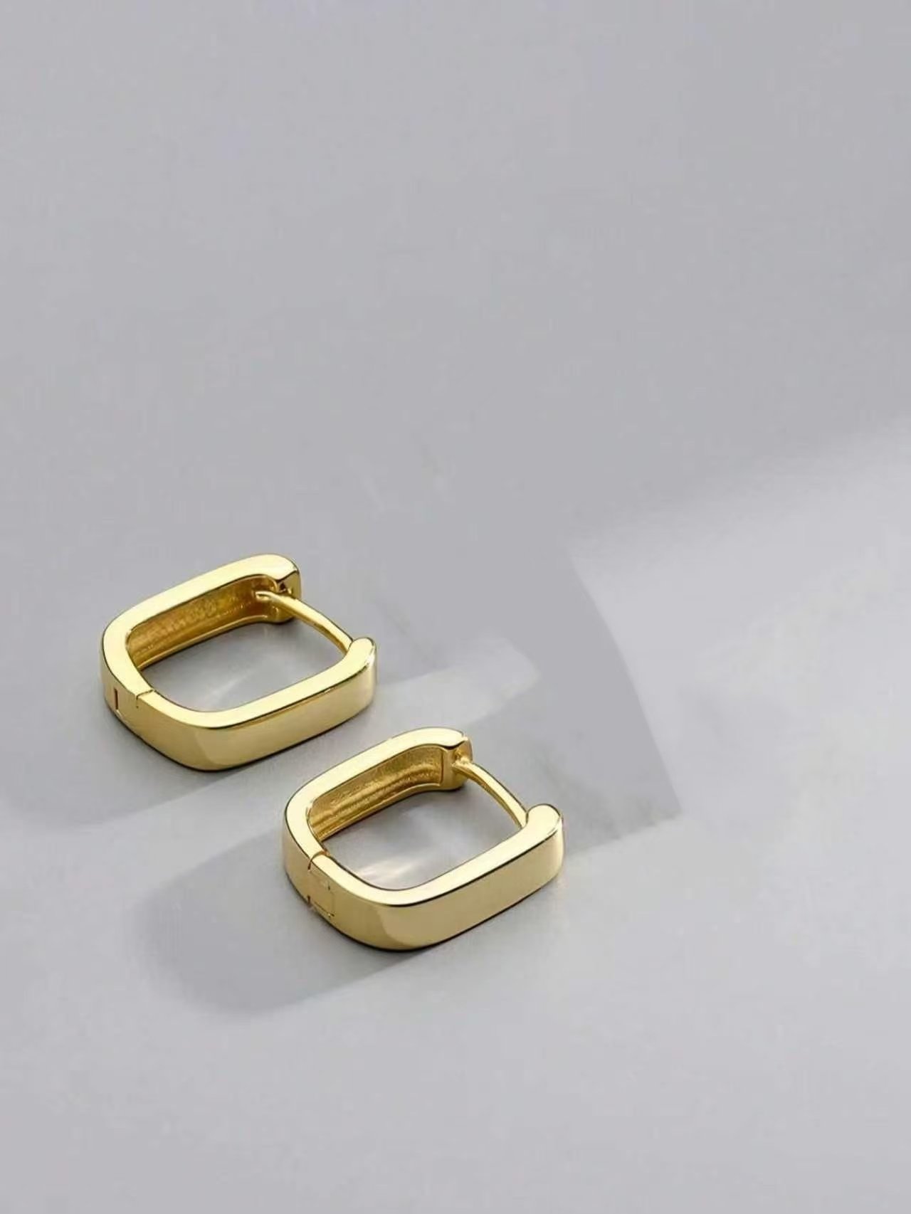Gold Plain Earrings