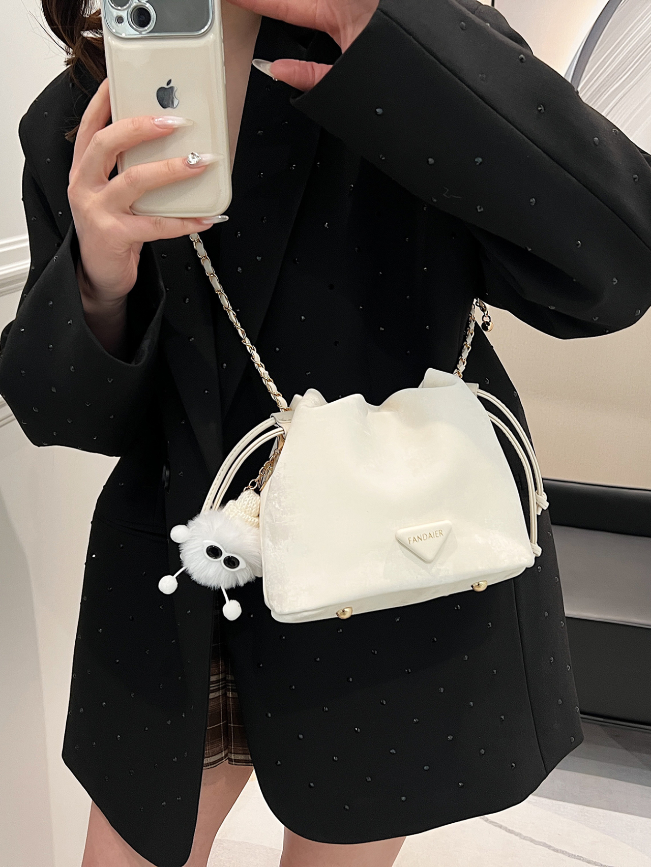 White Drawstring Crossbody Bag with Chain Detail