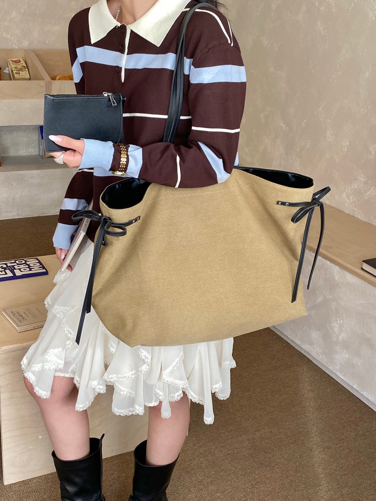 Khaki Solid Shoulder Bag 