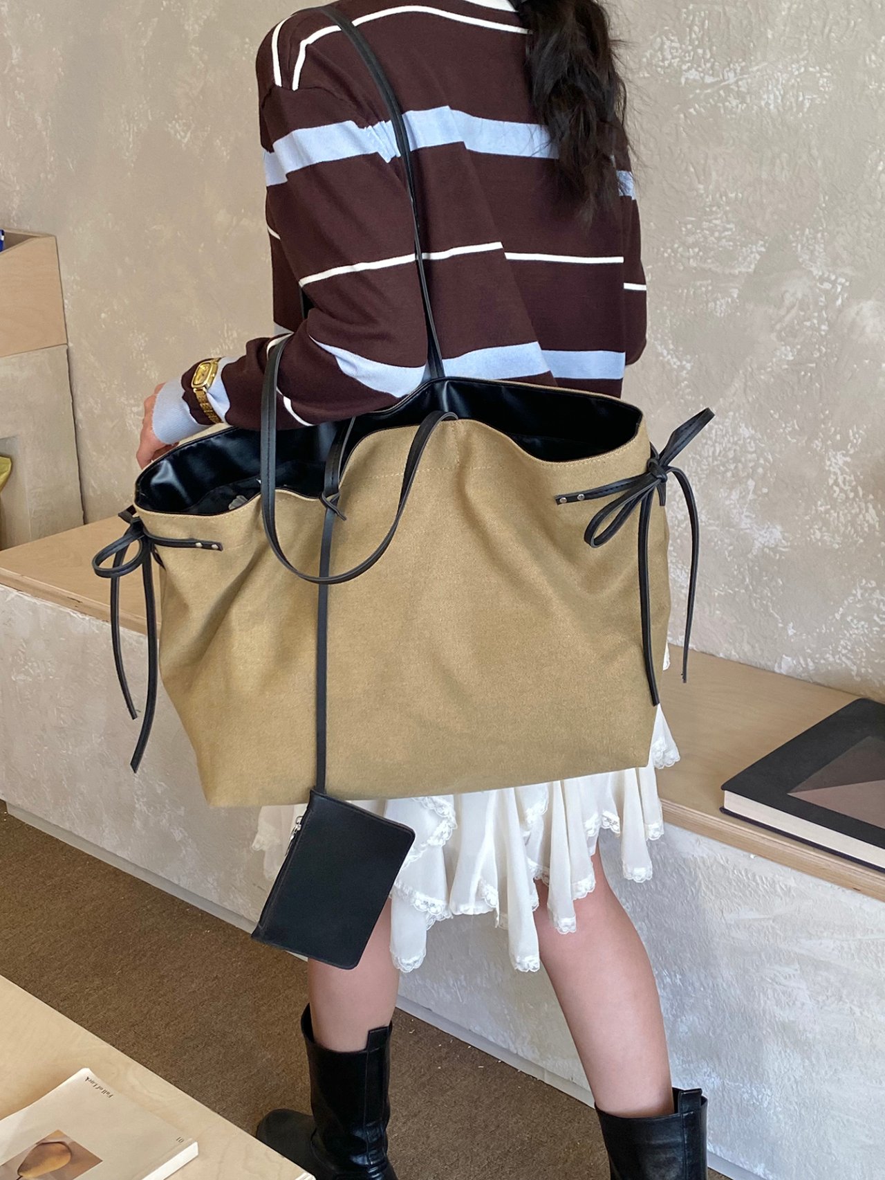 Khaki Solid Shoulder Bag 