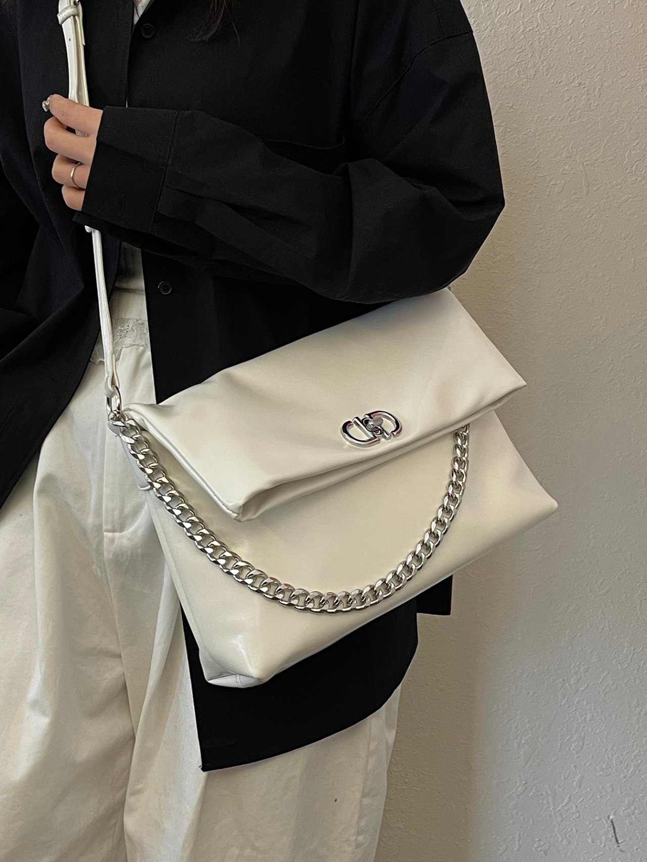 Off White Solid Shoulder Bag with Magnetic Closure