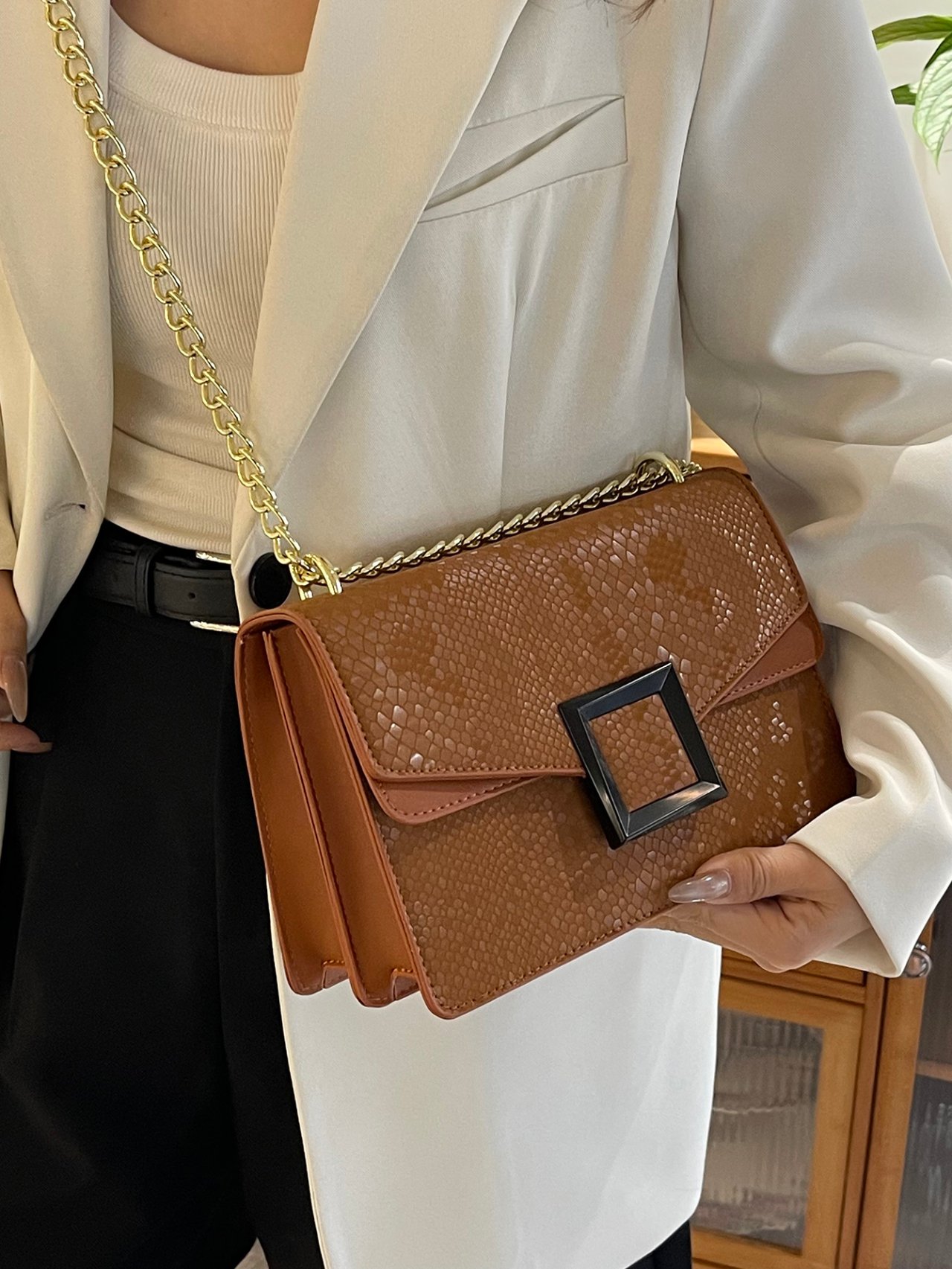 Brown Texture Shoulder Bag with Clasp