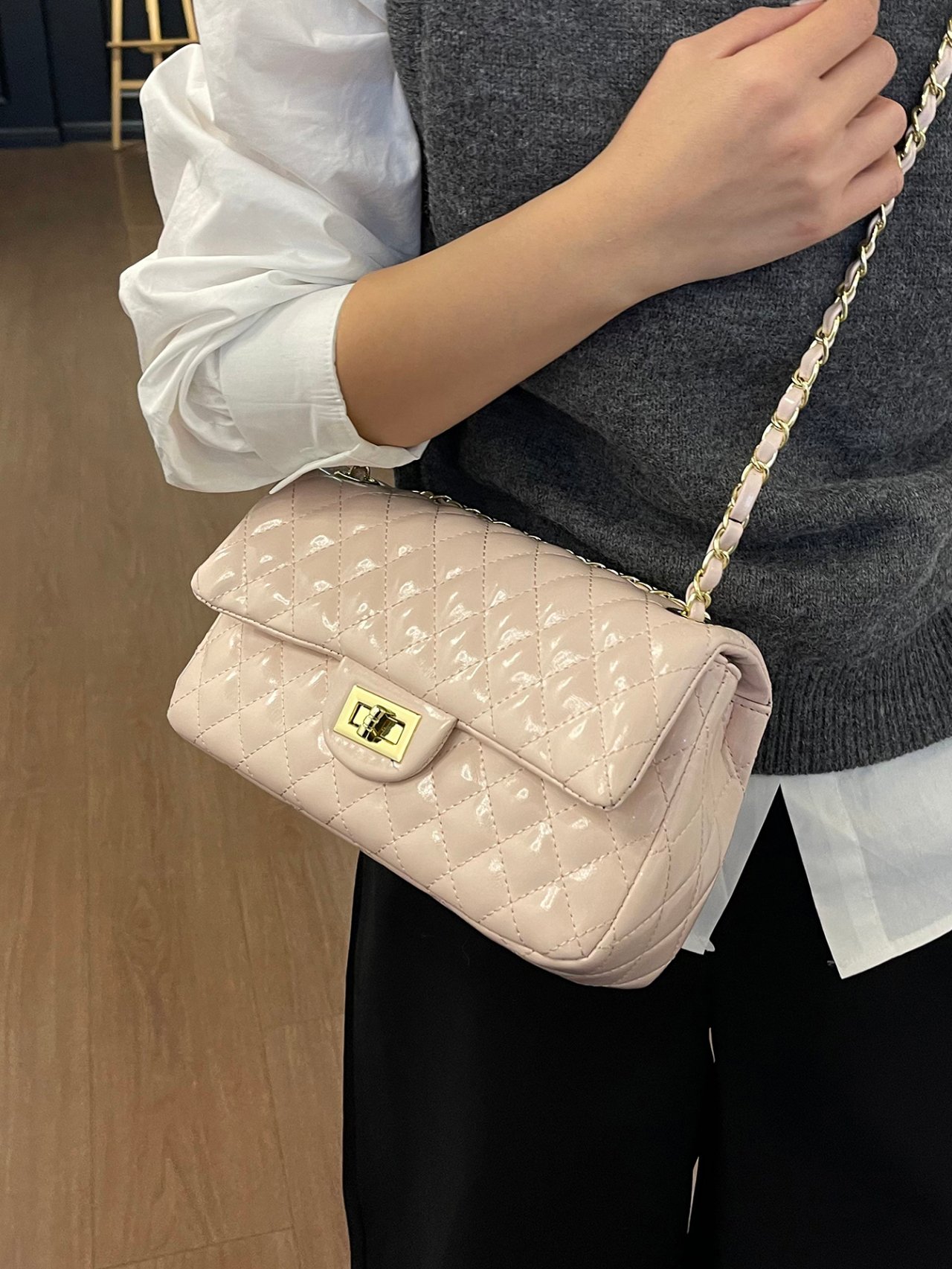 Pink Texture Shoulder Bag with Turn Lock
