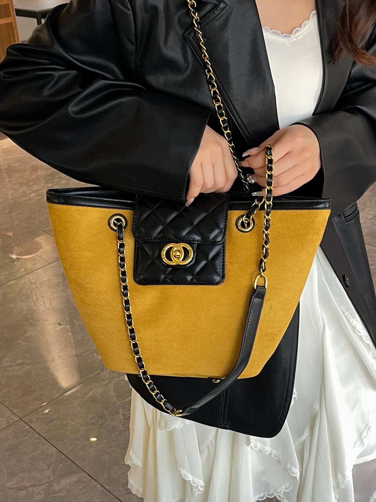 Yellow Solid Shoulder Bag with Zip