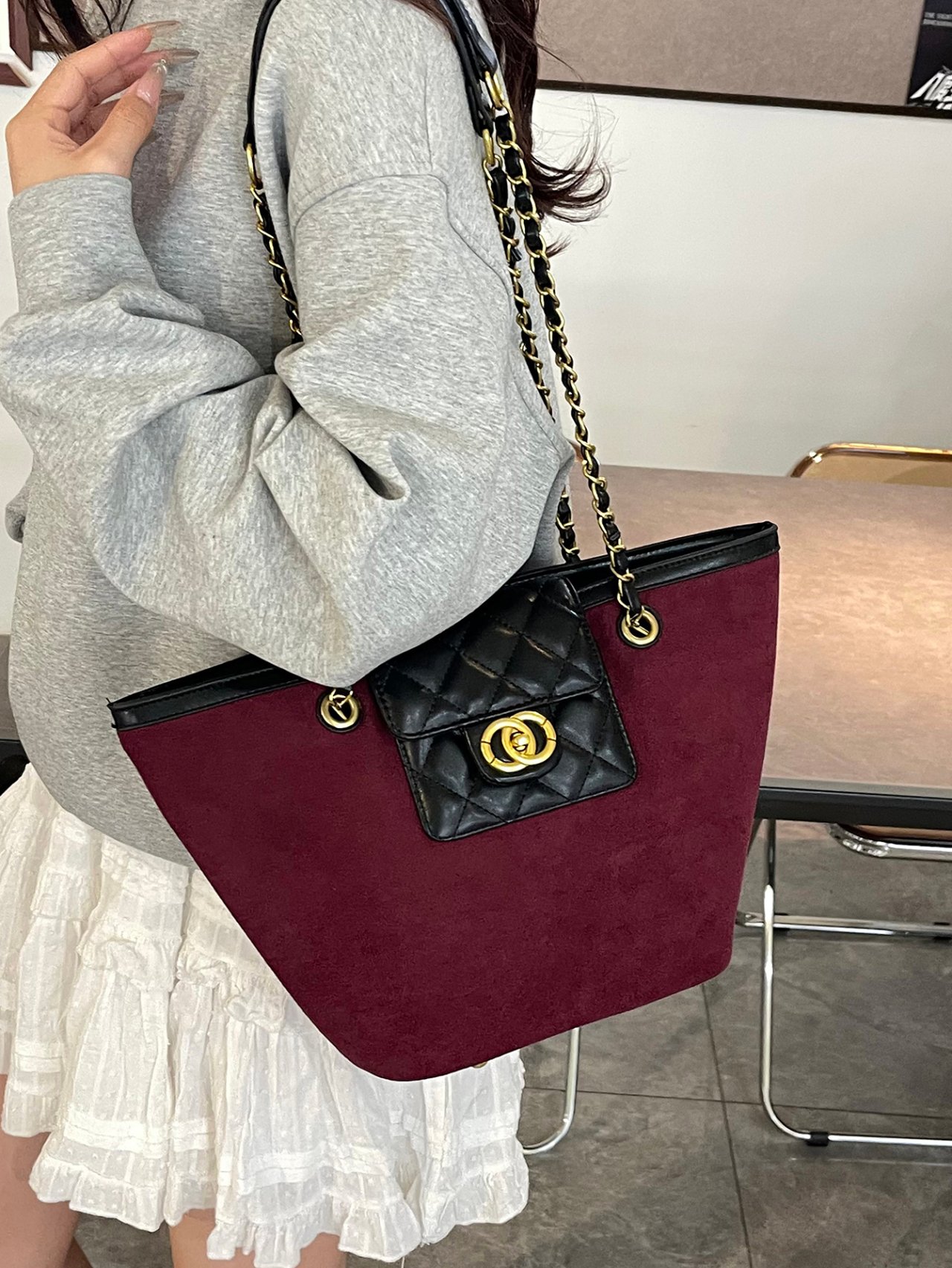 Burgundy Solid Shoulder Bag with Zip