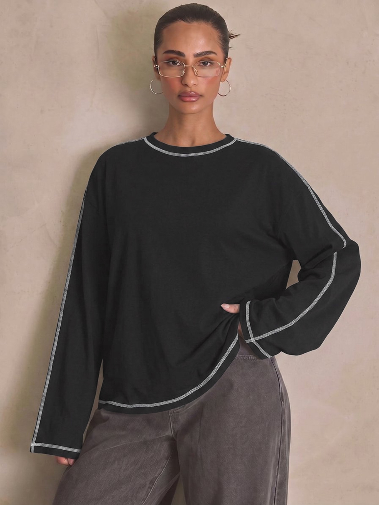 Black Solid Round Neck Top