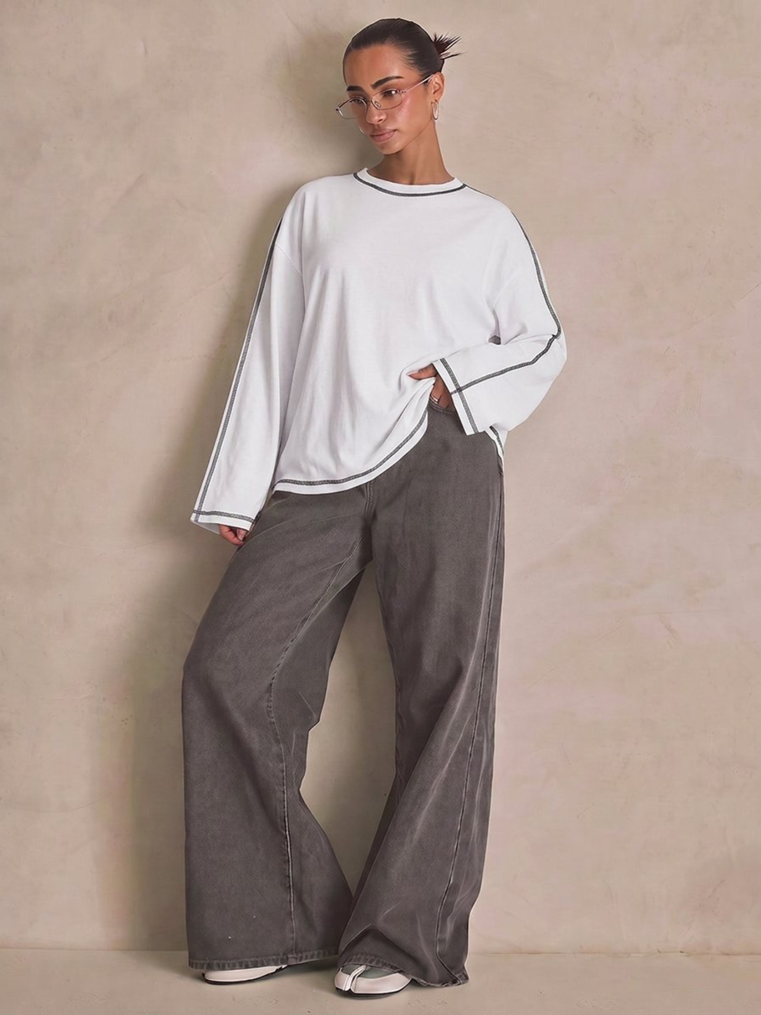 White Solid Round Neck Top