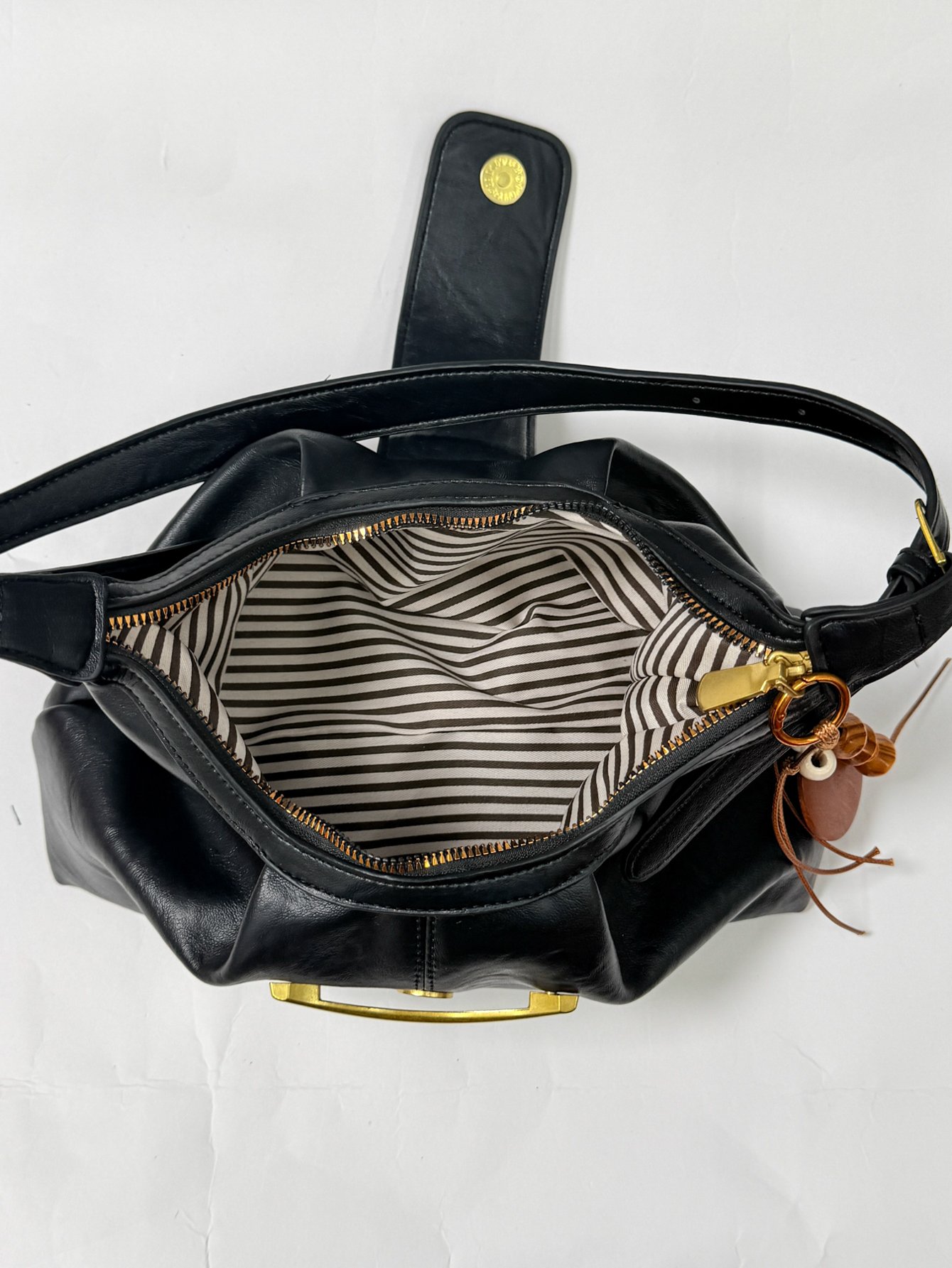 Black Solid Shoulder Bag with Snap