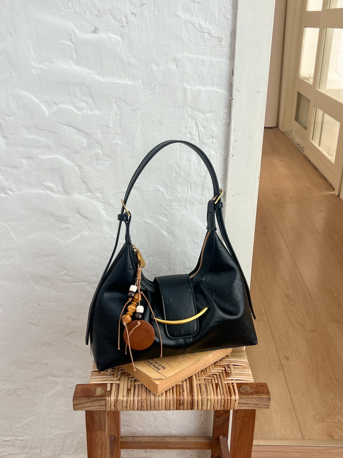 Black Solid Shoulder Bag with Snap