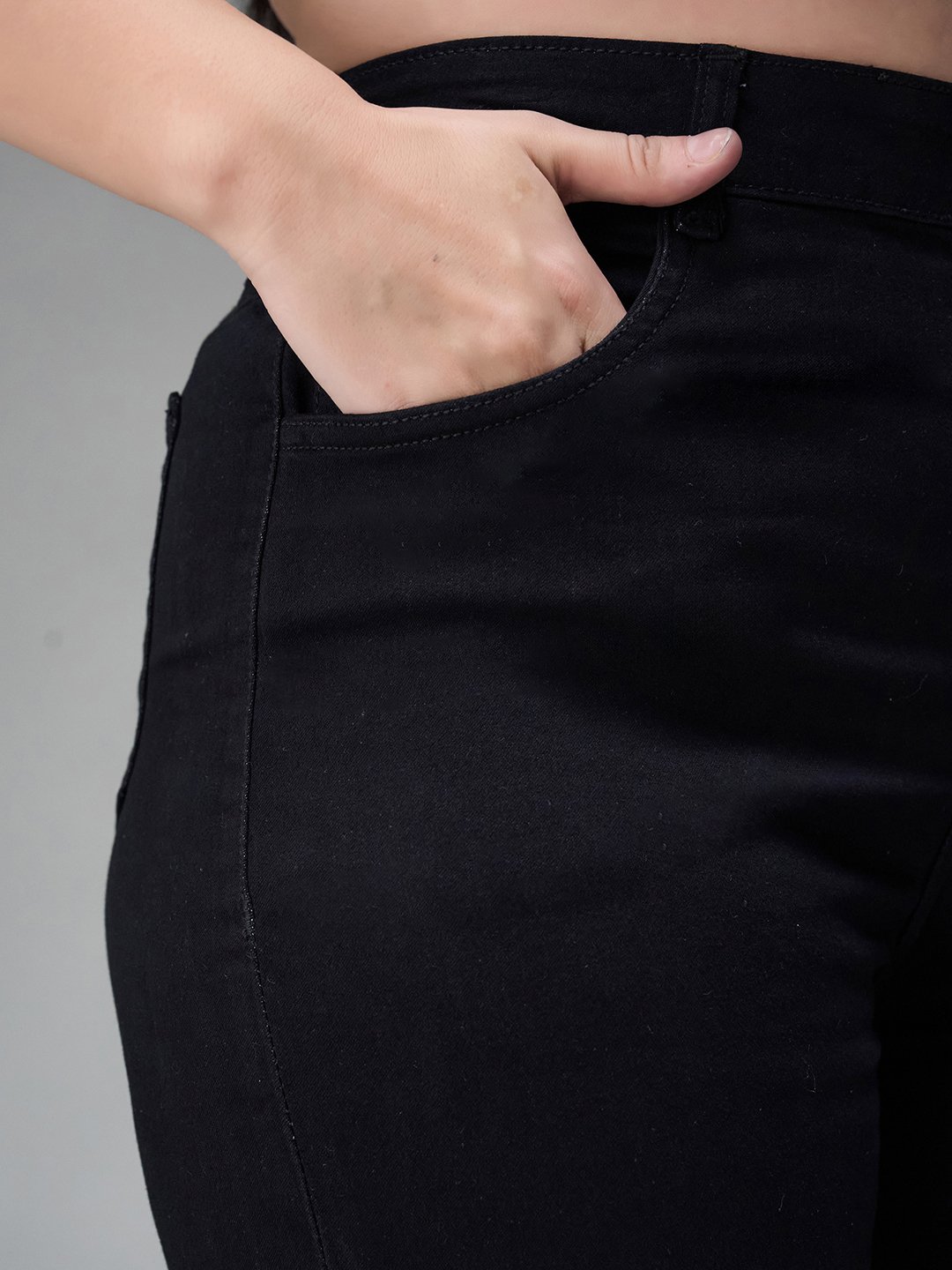 Black Mid-Rise Baggy Wide Leg Jeans