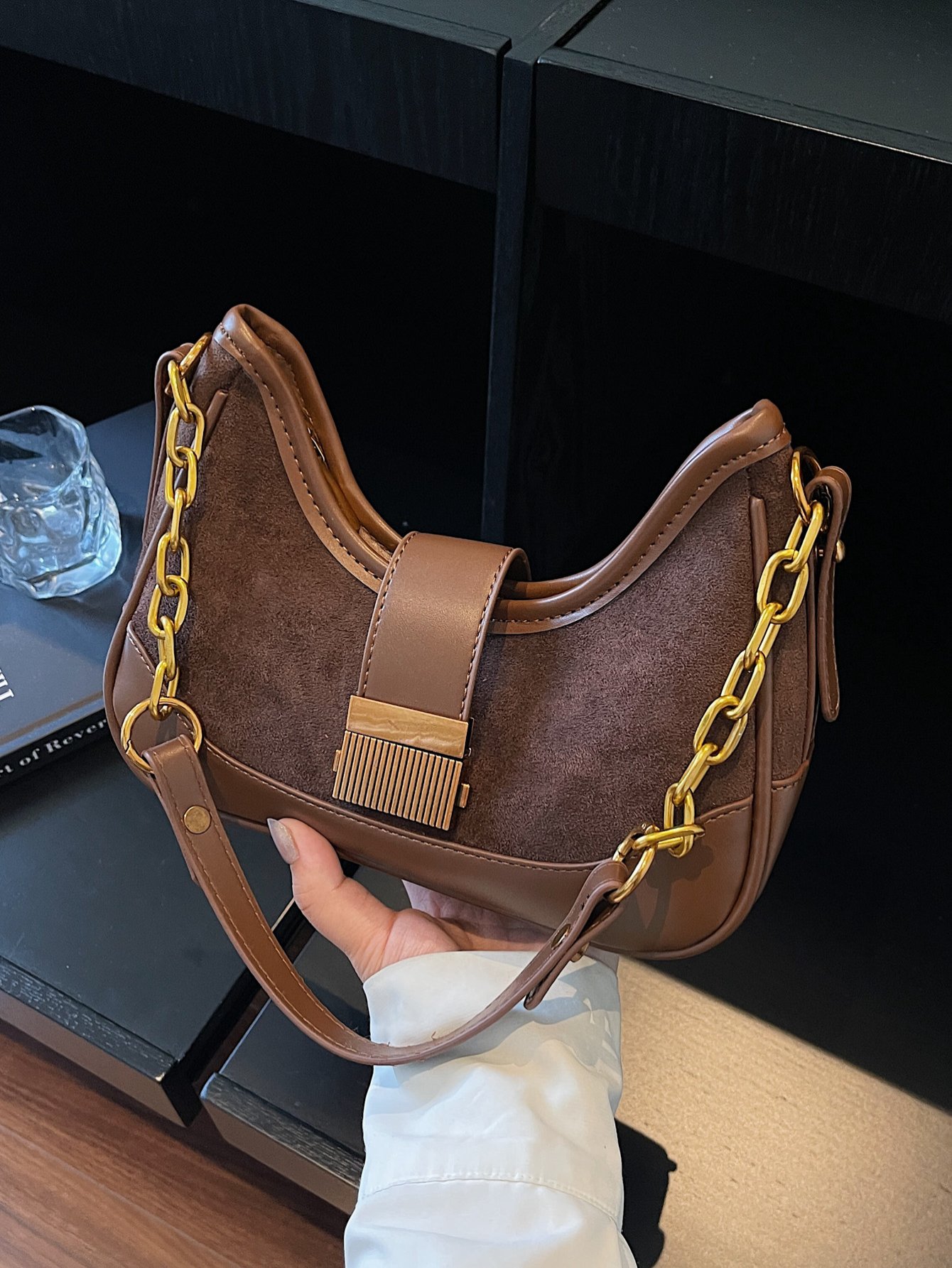Women�s single-shoulder bag with two straps, crossbody bag
